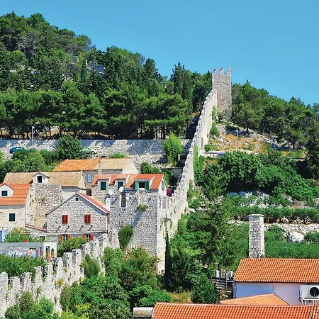 1 Bedroom Awesome In Hvar Apartman *