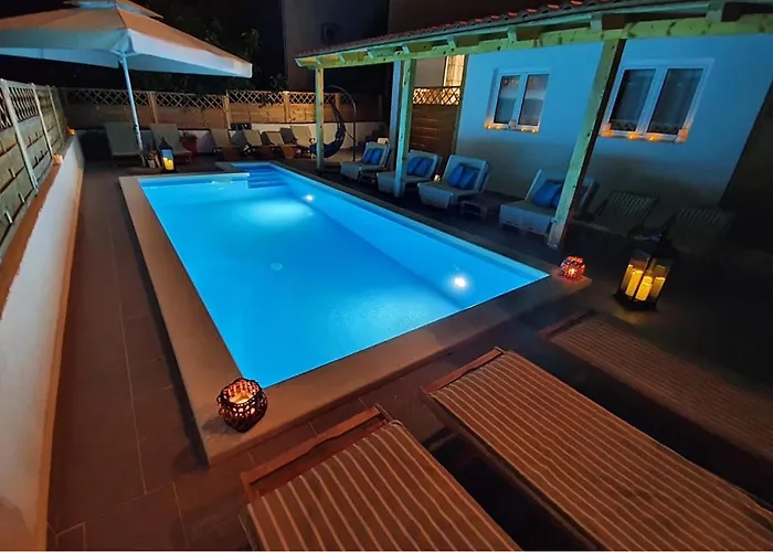 1 Bedroom Awesome In Hvar *